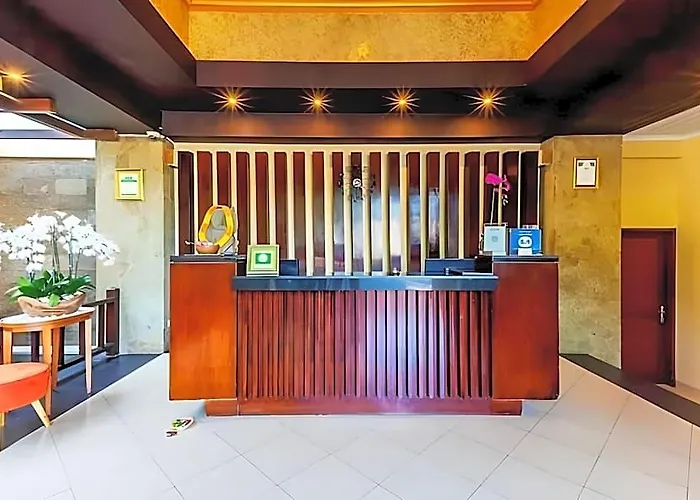 アディ ジャヤ ホテル 4*